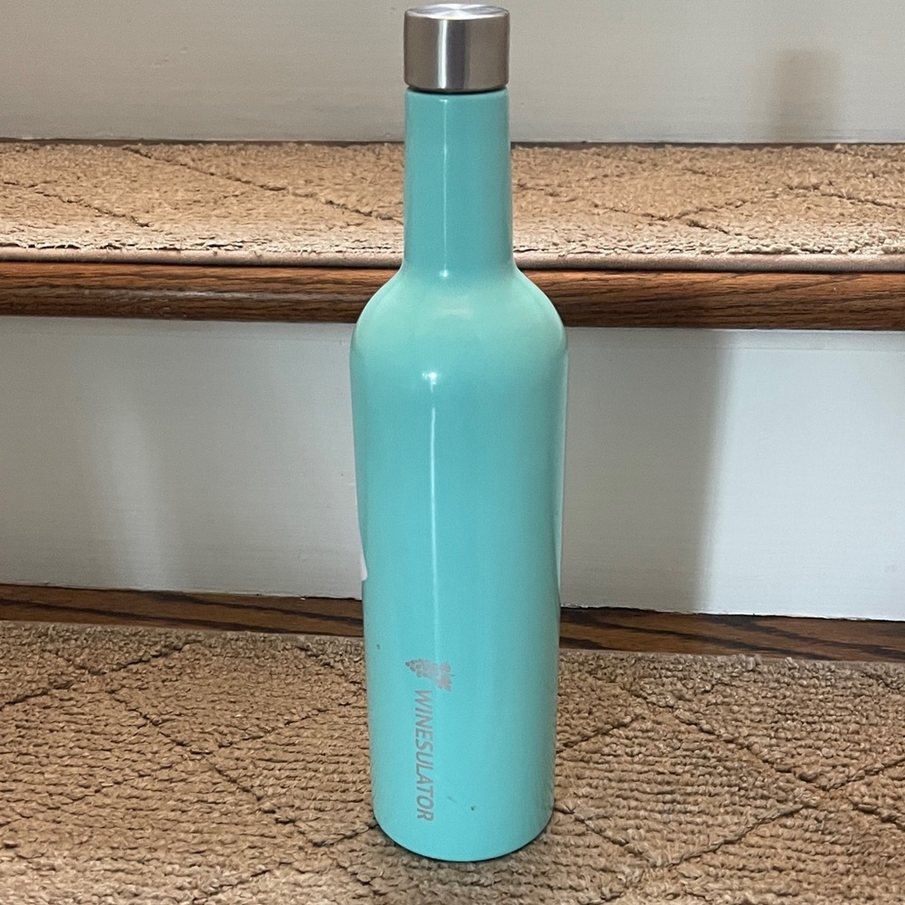 Winesulator Aqua Insulated Bottle